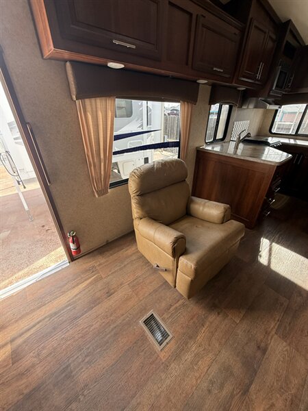 2014 Forest River Wildcat, $ 15,995