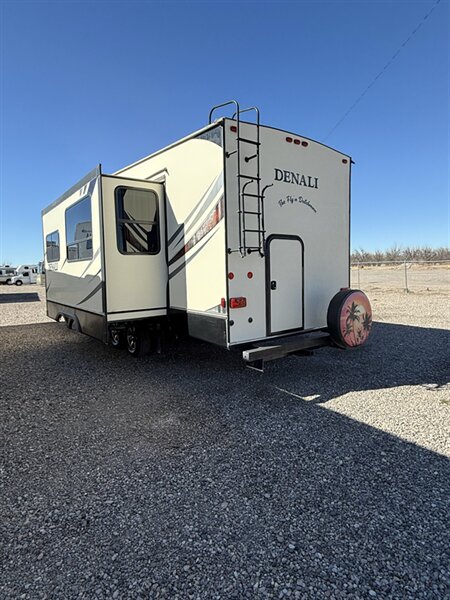 2018 Dutchmen Denali 280 LBS, $ 19,999