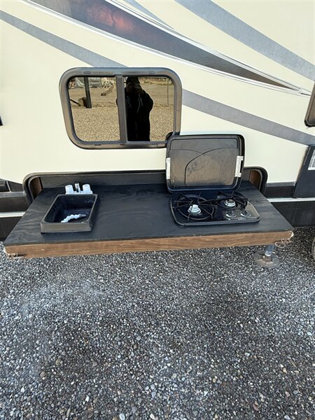 2018 Dutchmen Denali 280 LBS, $ 19,999