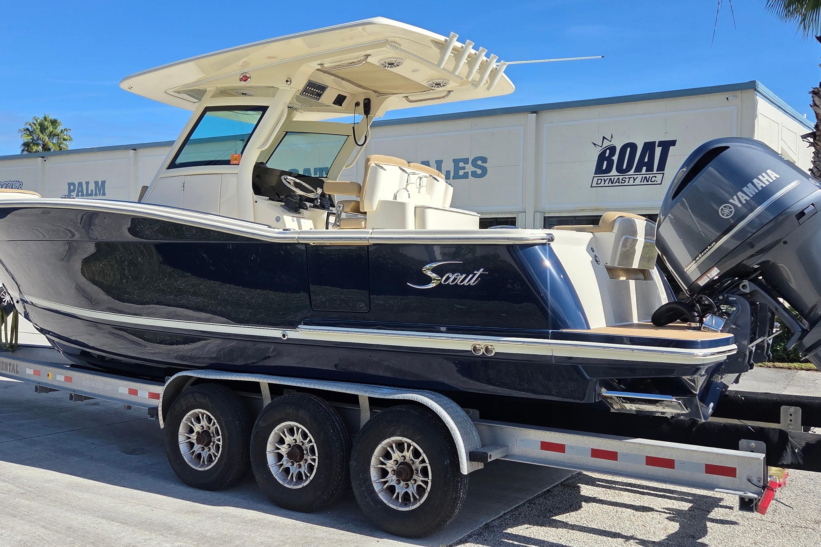 2021 Scout 305 LXF, $ 209,900.00