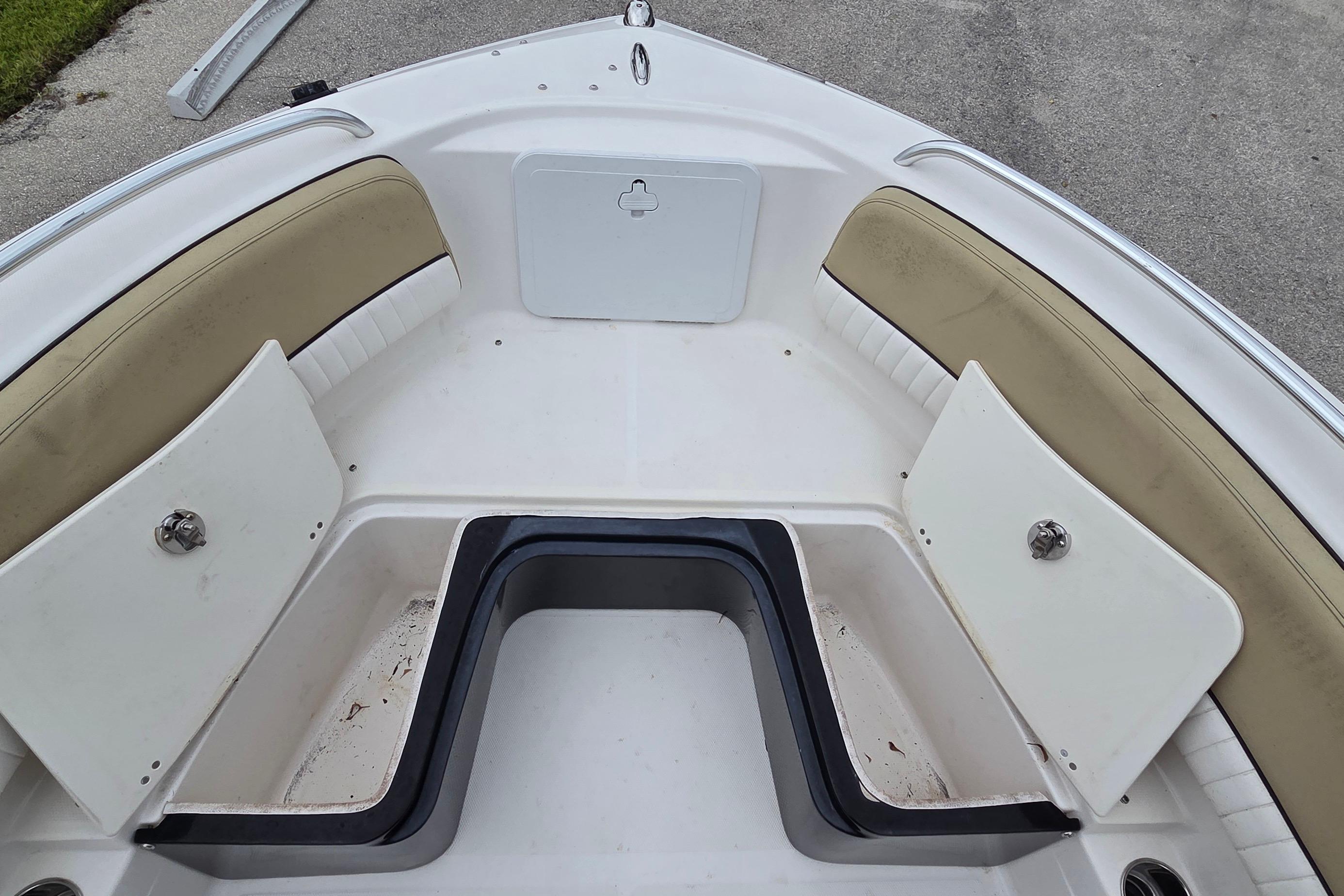 2017 Barracuda 188 CCF, $ 17,900.00