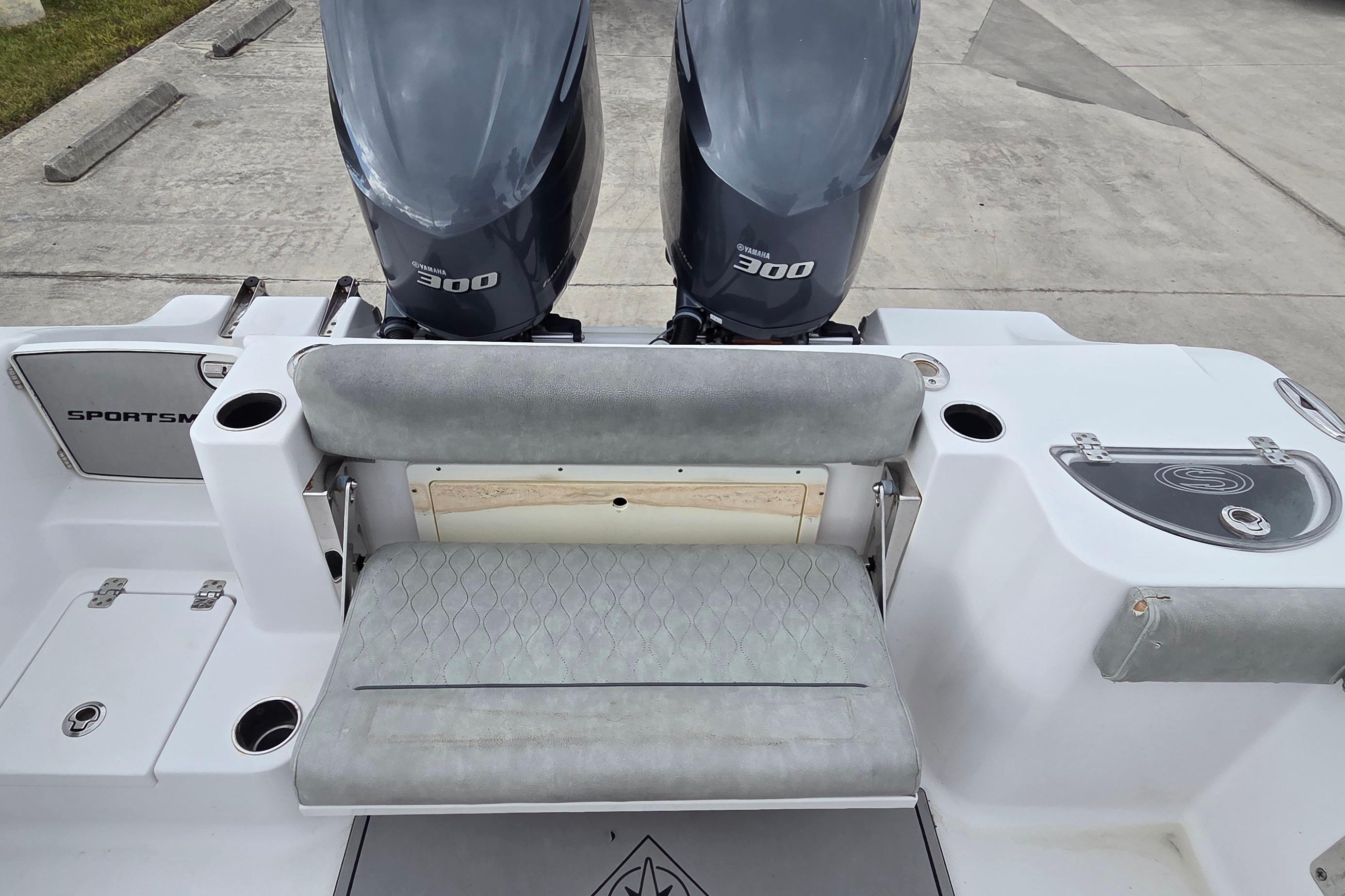 2020 Sportsman Open 282 Center Console, $ 99,900.00