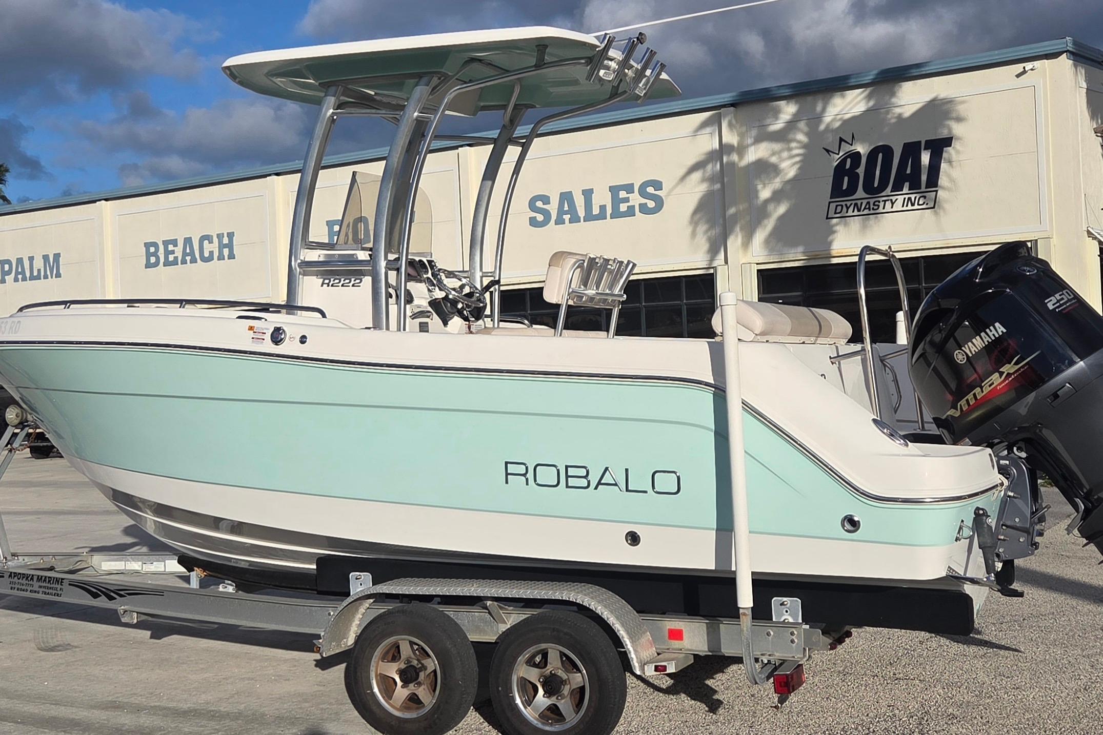 2016 Robalo R222 Center Console, $ 44,900.00