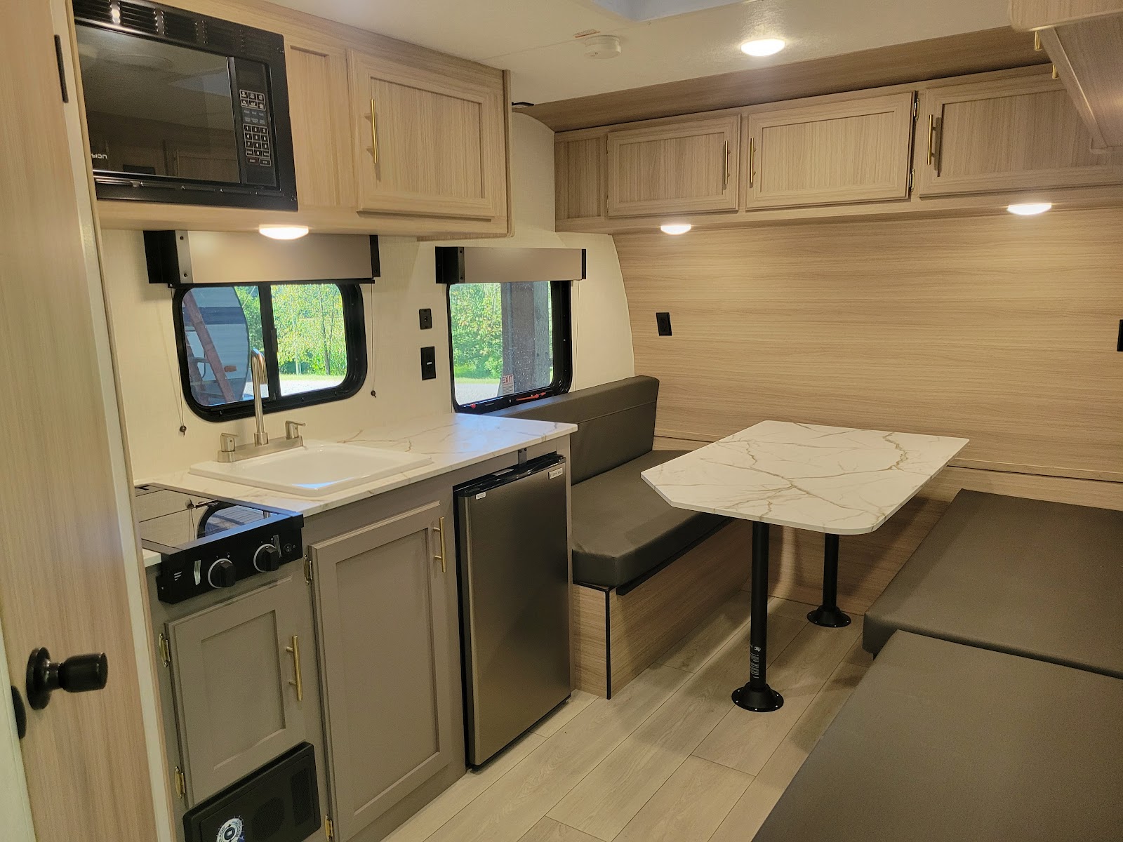 2025 KZ Sportsmen Classic, $ 12,995