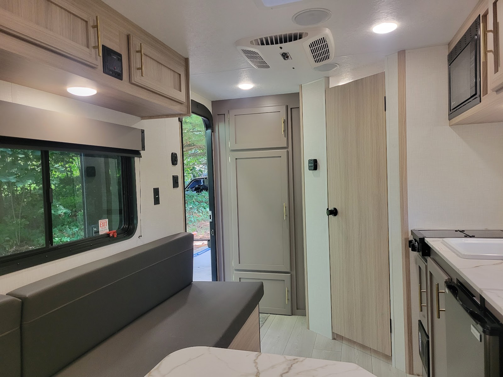 2025 KZ Sportsmen Classic, $ 12,995