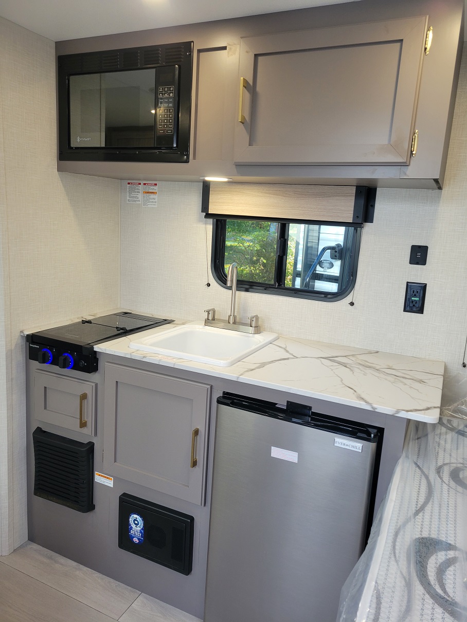 2026 KZ Sportsmen Classic, $ 15,995