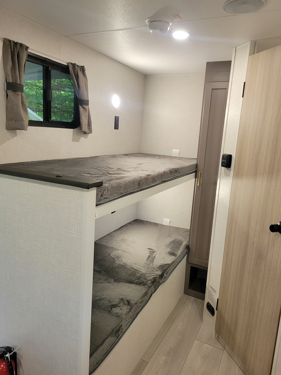 2026 KZ Sportsmen Classic, $ 15,995