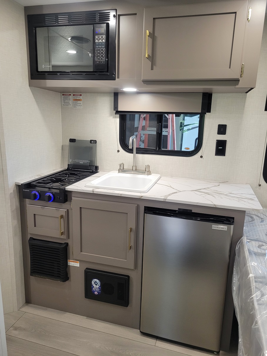 2026 KZ Sportsmen Classic, $ 15,995