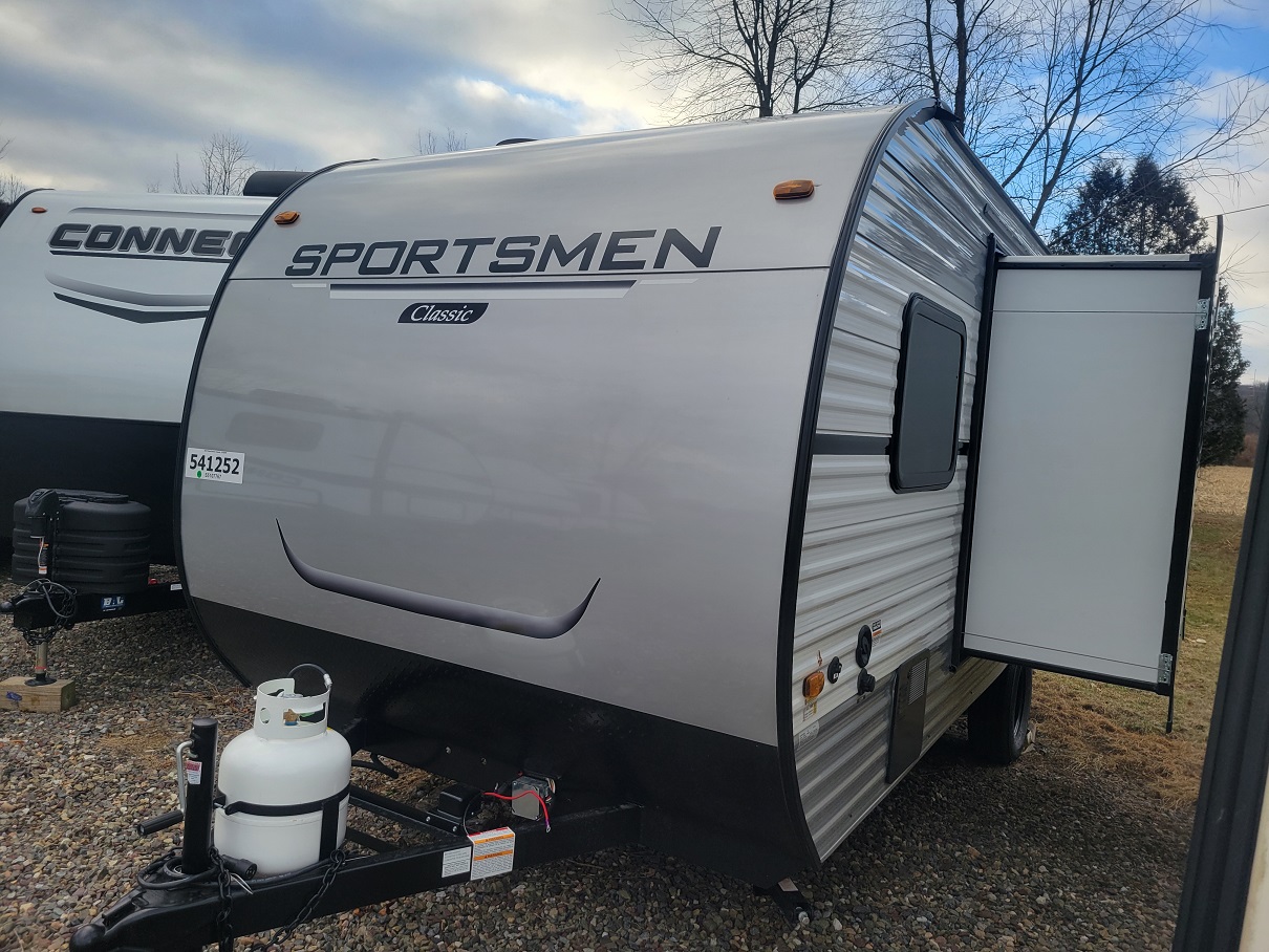 2025 KZ Sportsmen Classic, $ 19,995