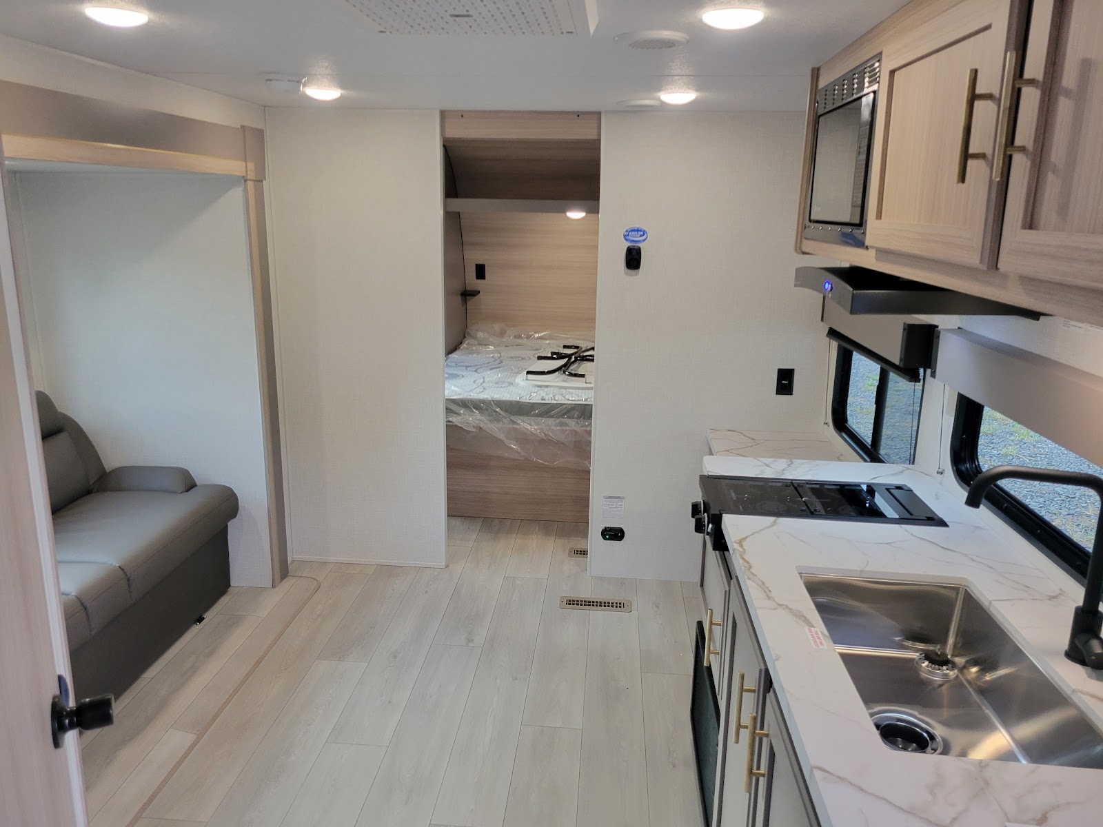 2025 KZ Sportsmen SE, $ 24,995