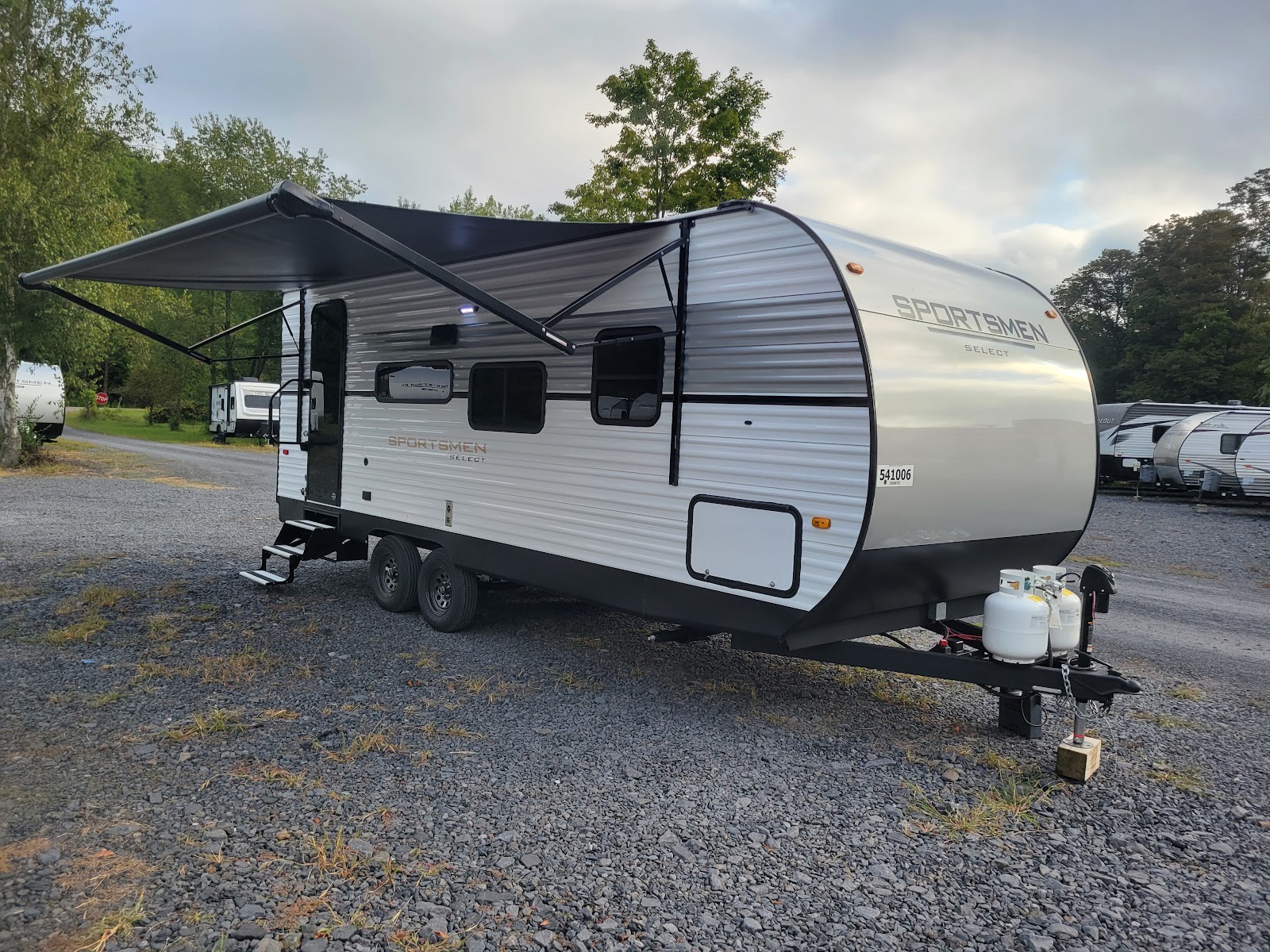 2025 KZ Sportsmen SE, $ 24,995