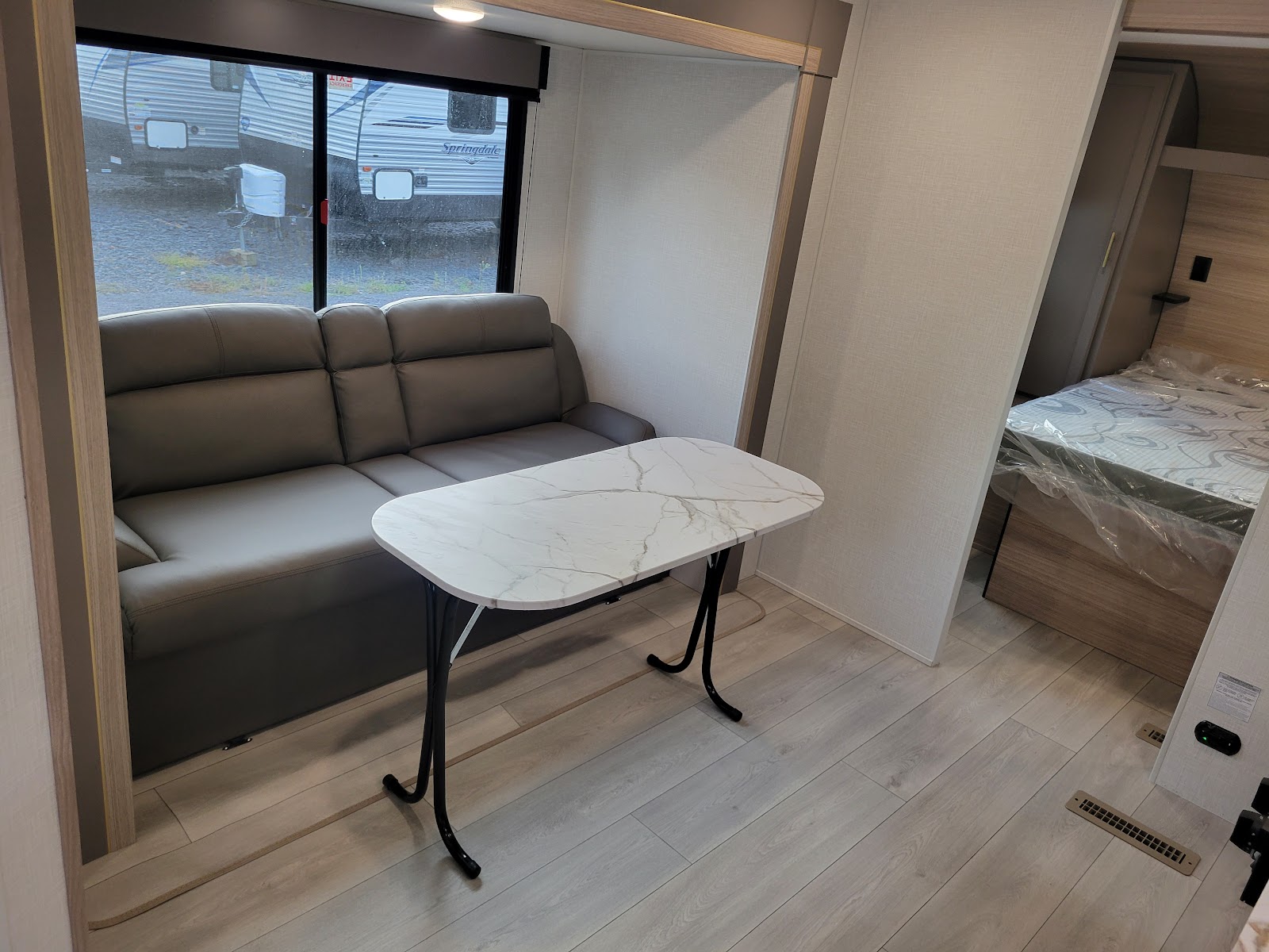 2025 KZ Sportsmen SE, $ 24,995