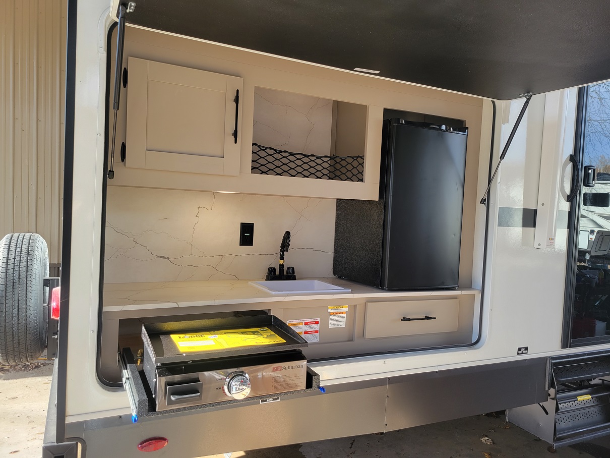 2026 KZ Sportsmen Connect, $ 41,995