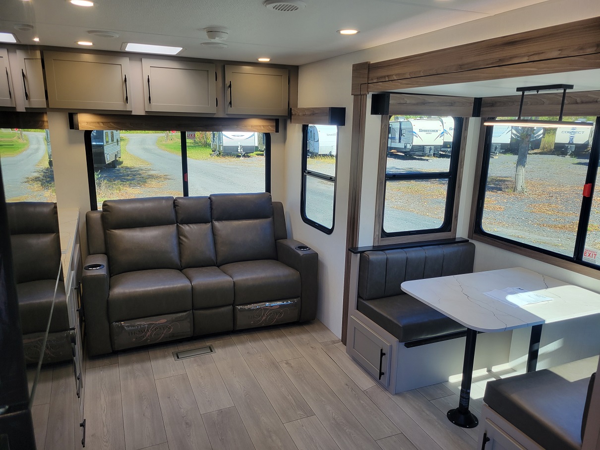 2026 KZ Sportsmen Connect, $ 39,995