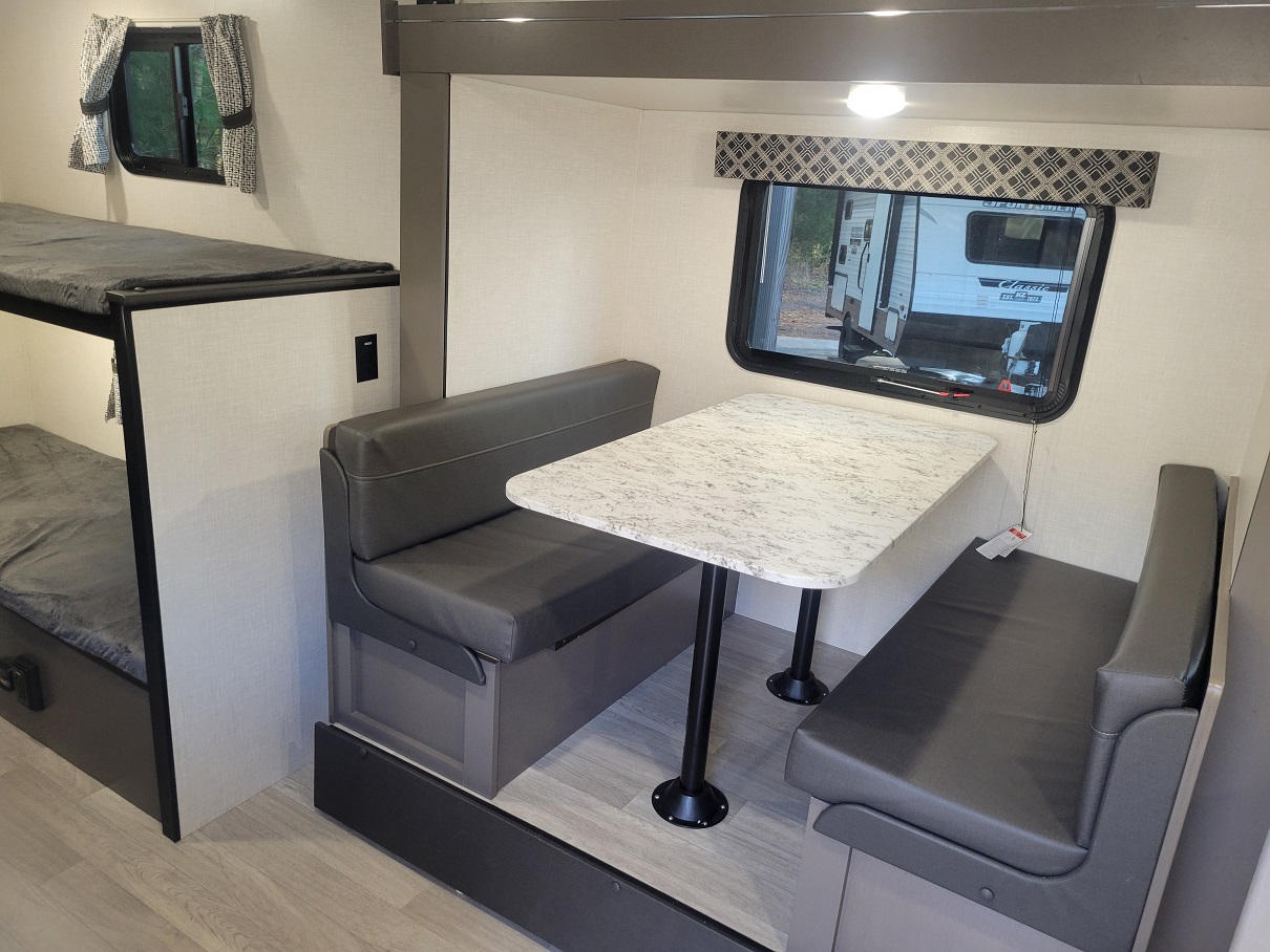 2024 KZ Sportsmen Classic, $ 14,995