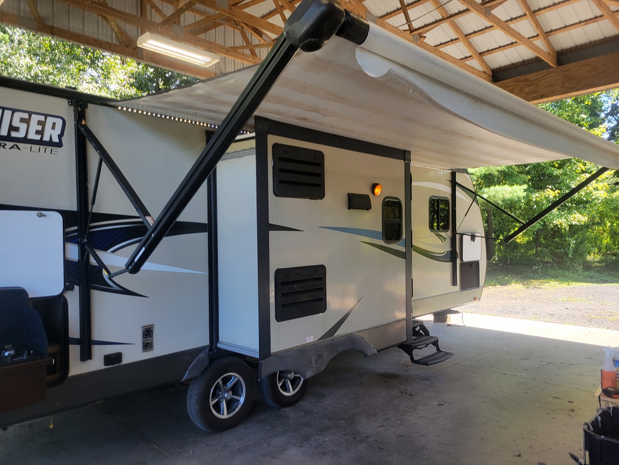 2016 Cruiser RV Shadow Cruiser, $ 15,995