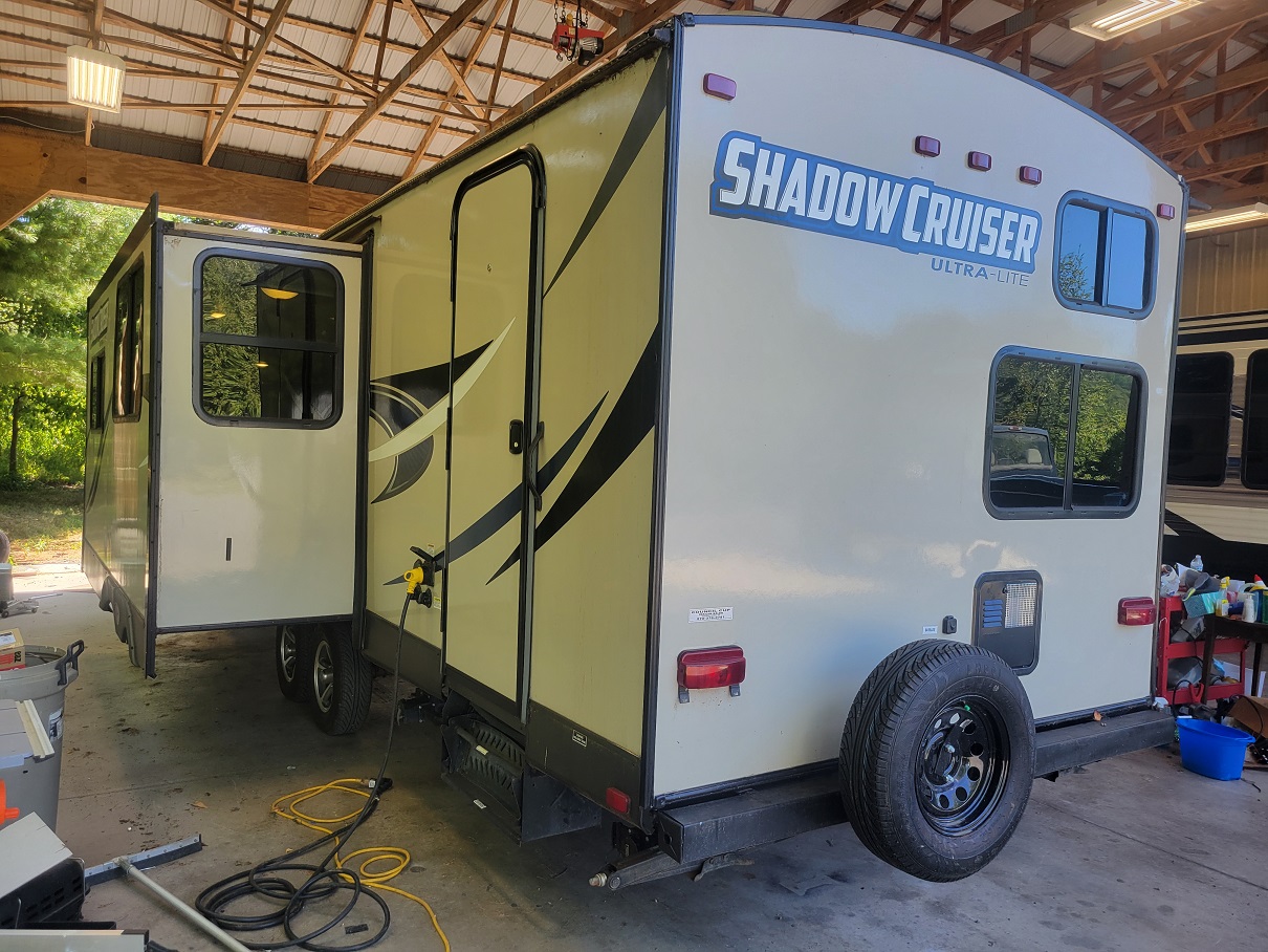 2016 Cruiser RV Shadow Cruiser, $ 15,995