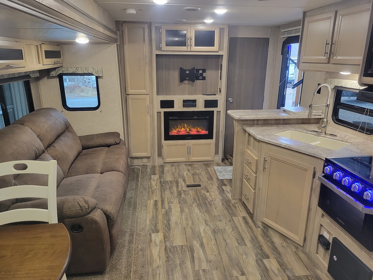 2019 Coachmen Catalina Legacy, $ 15,995