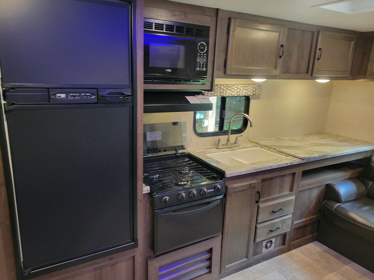 2018 KZ Sportsmen Connect, $ 16,995