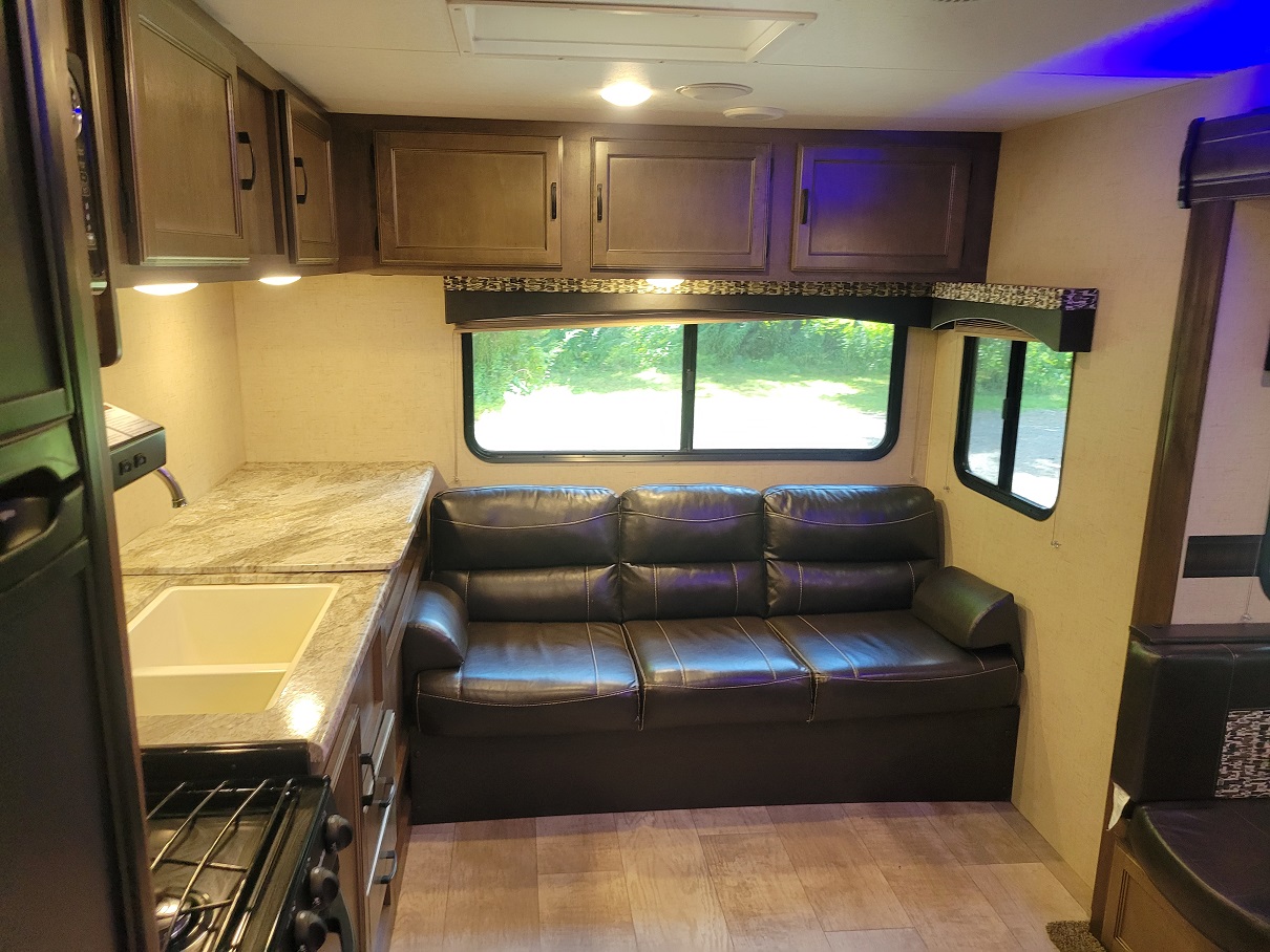 2018 KZ Sportsmen Connect, $ 16,995