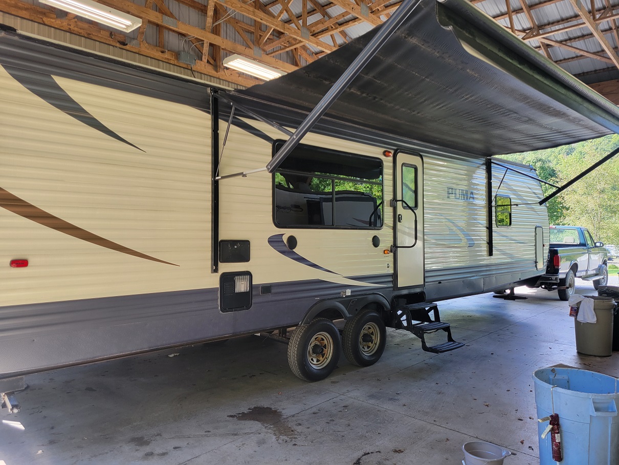 2017 Palomino Puma, $ 17,995