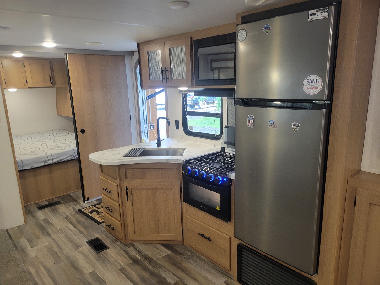 2022 Prime Time Manufacturing Avenger, $ 21,995