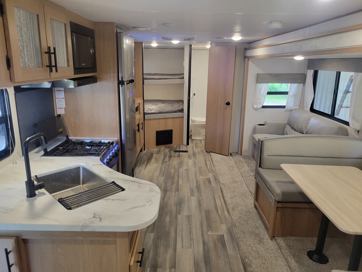 2022 Prime Time Manufacturing Avenger, $ 21,995