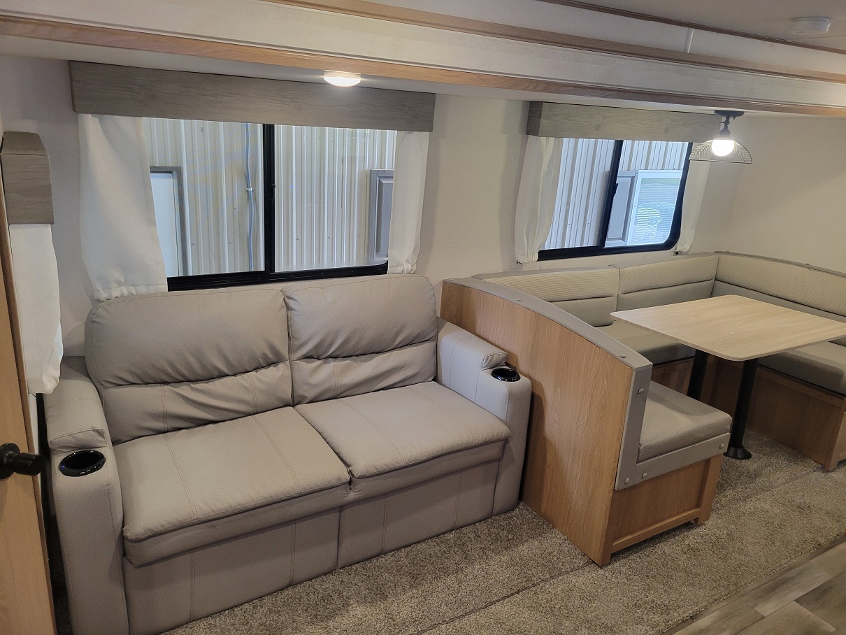 2022 Prime Time Manufacturing Avenger, $ 21,995