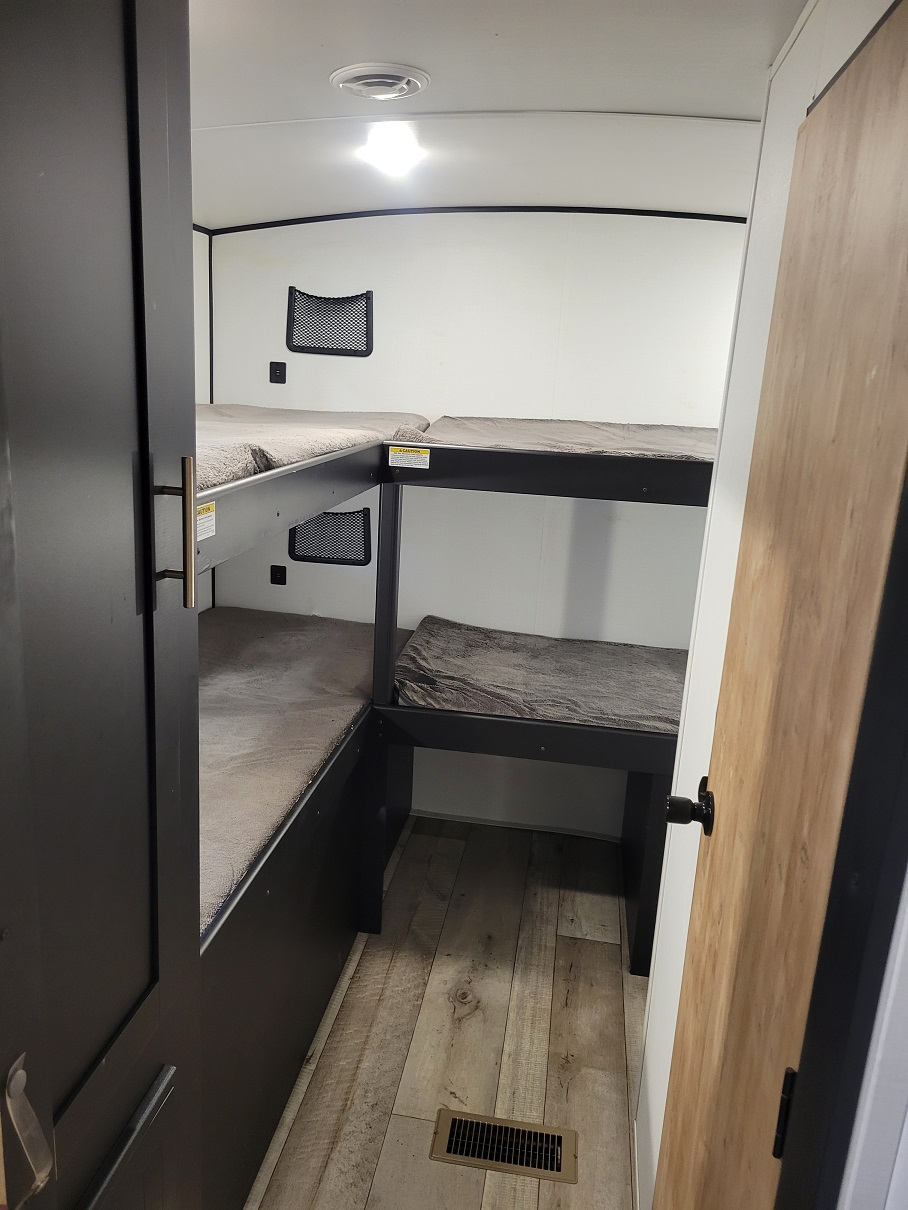 2022 Keystone Springdale Classic Double, $ 25,995