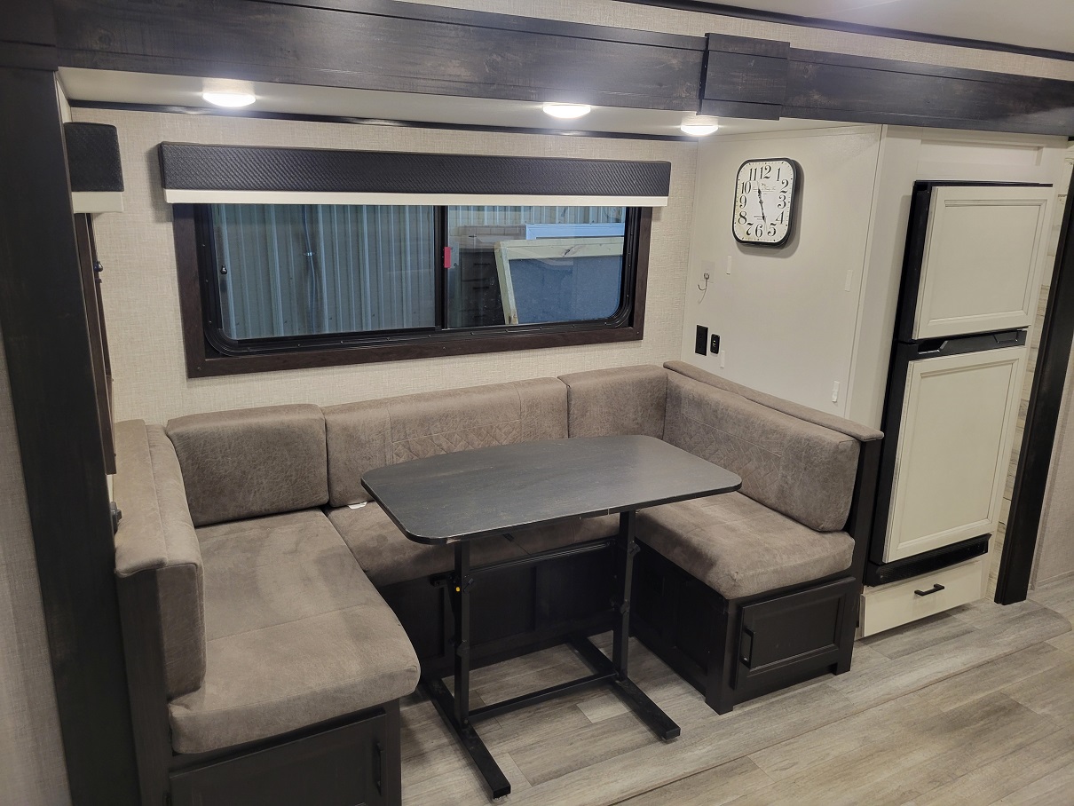 2023 Jayco Jay Feather, $ 25,995