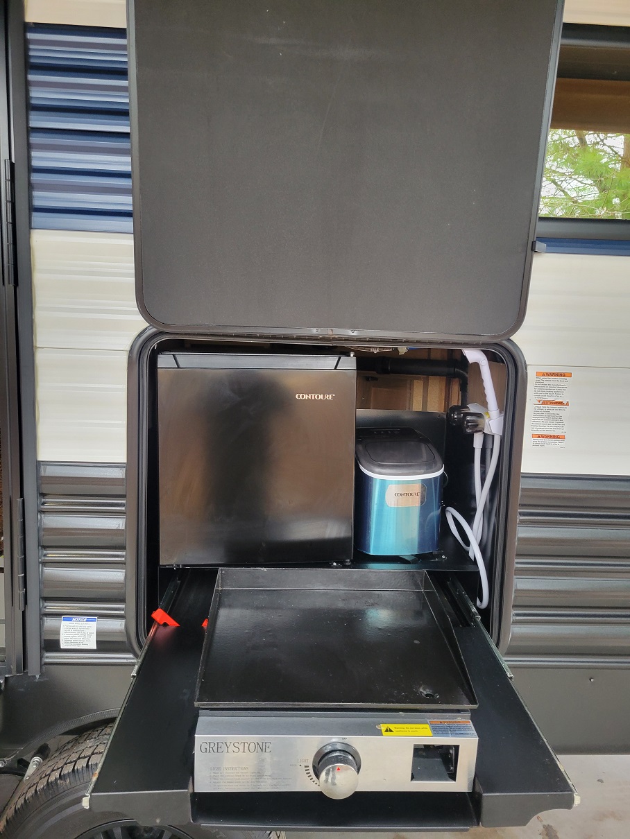 2023 Forest River Cherokee Grey Wolf Toy Haulers, $ 31,995