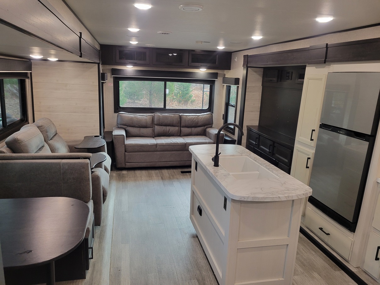 2023 Jayco Jayco, $ 33,995