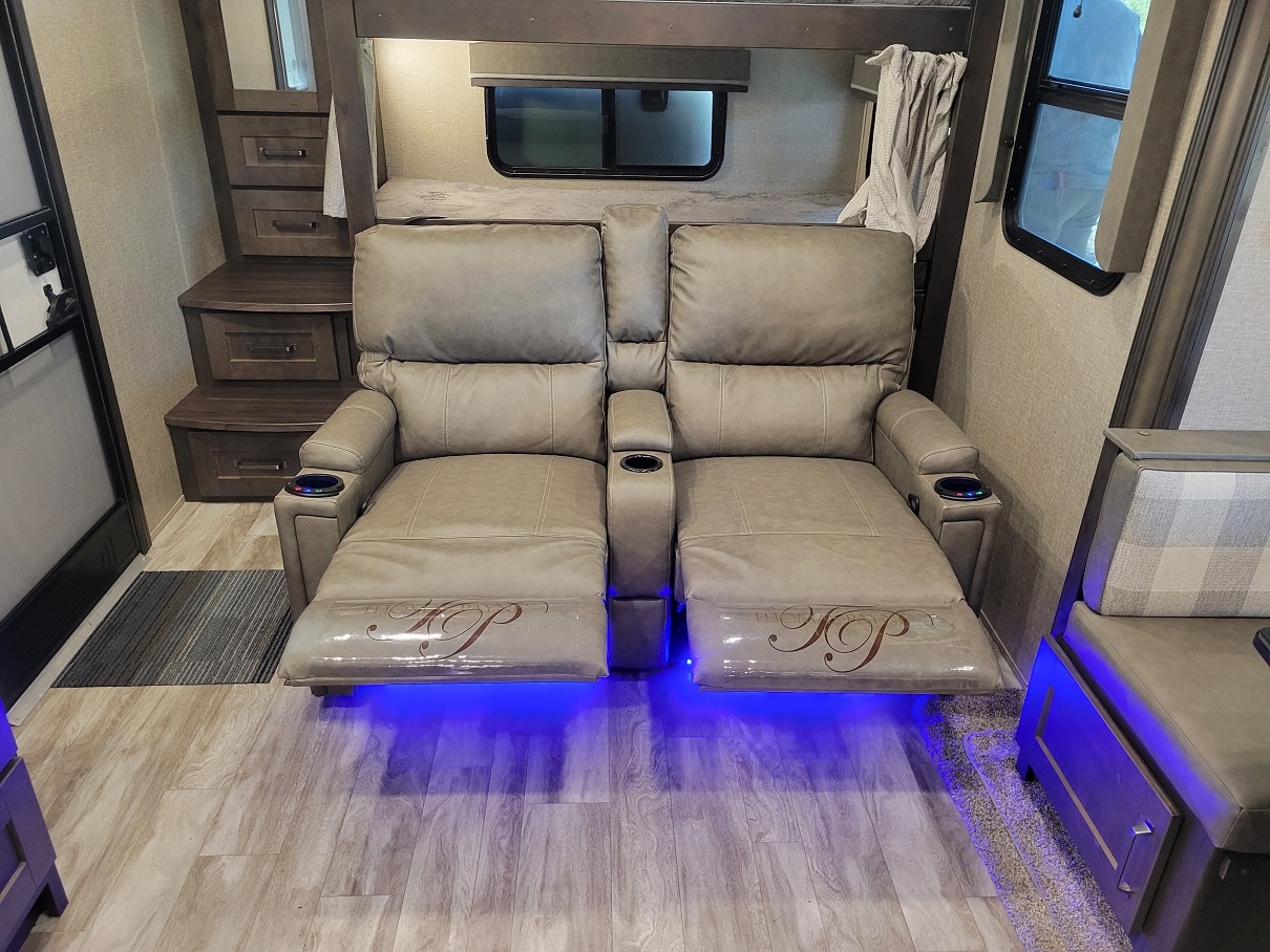 2022 Grand Design Reflection, $ 37,995