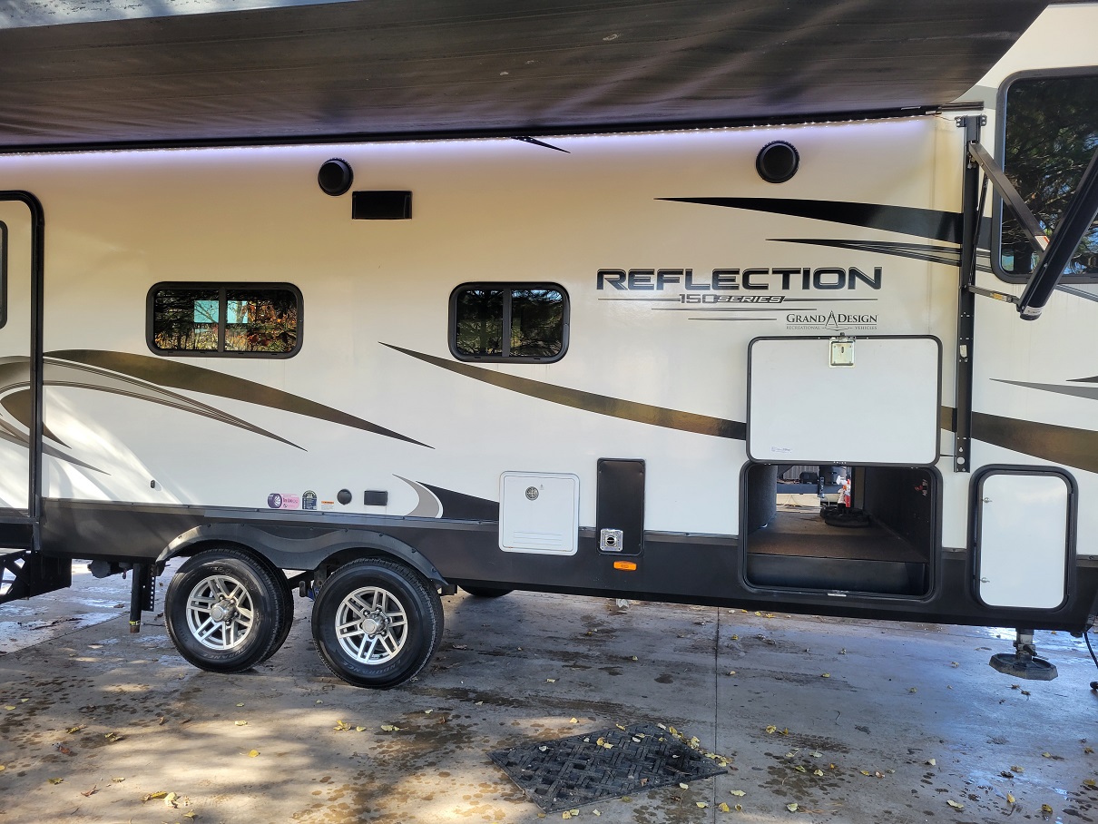 2022 Grand Design Reflection, $ 37,995