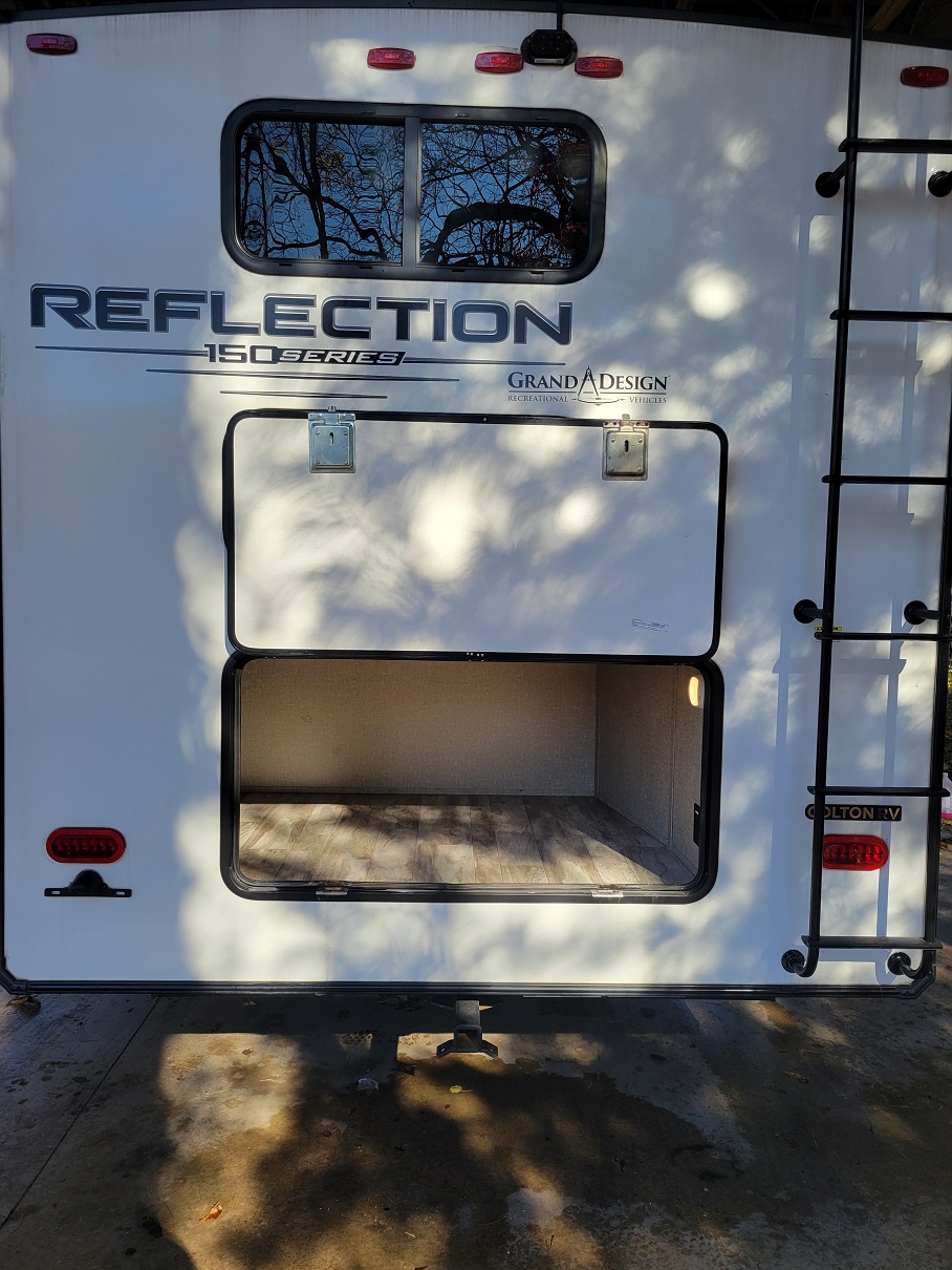 2022 Grand Design Reflection, $ 37,995