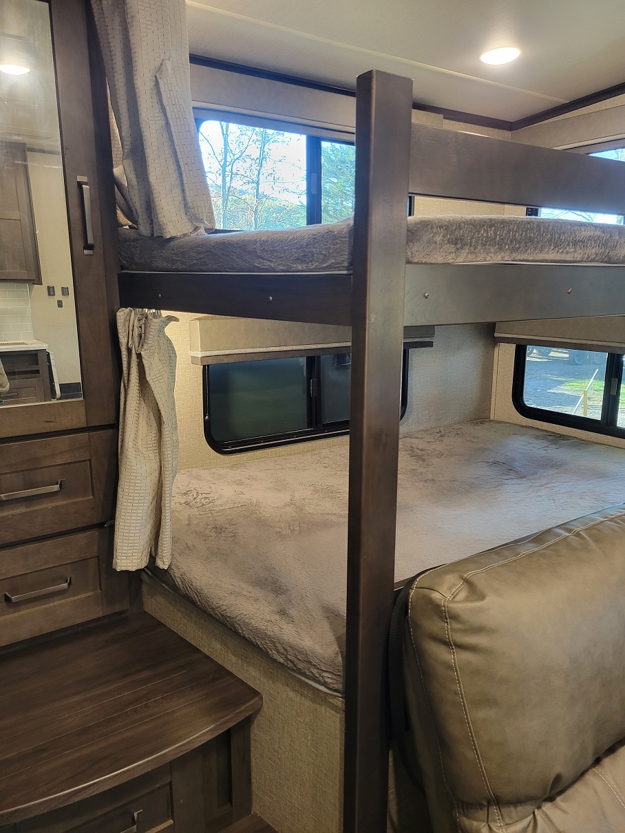 2022 Grand Design Reflection, $ 37,995