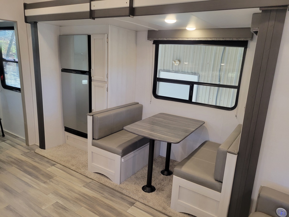 2023 Keystone Sprinter, $ 39,995