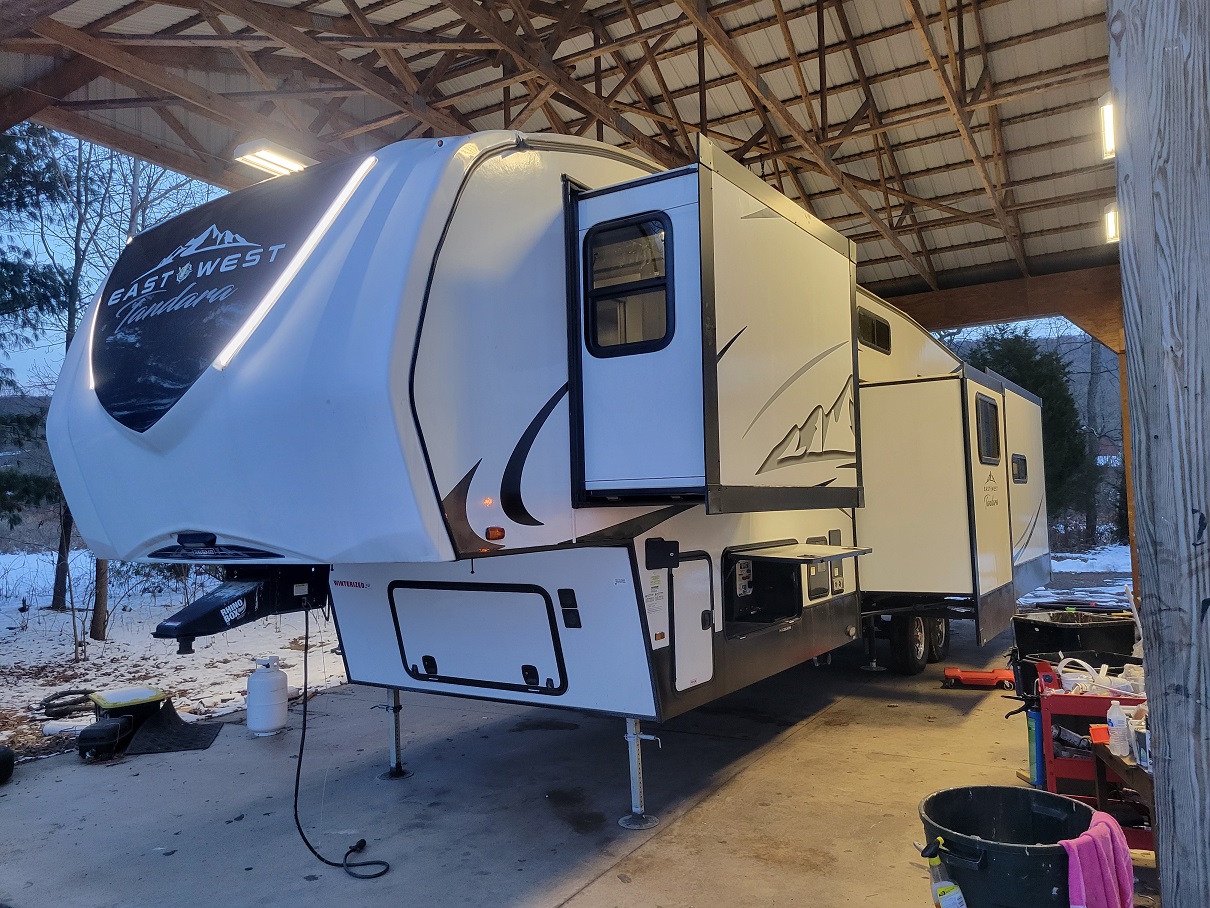 2022 East To West Tandara, $ 42,995