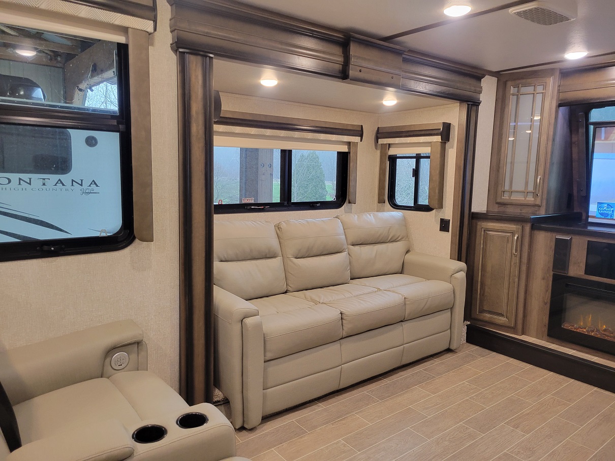 2020 Keystone Montana High Country, $ 47,995