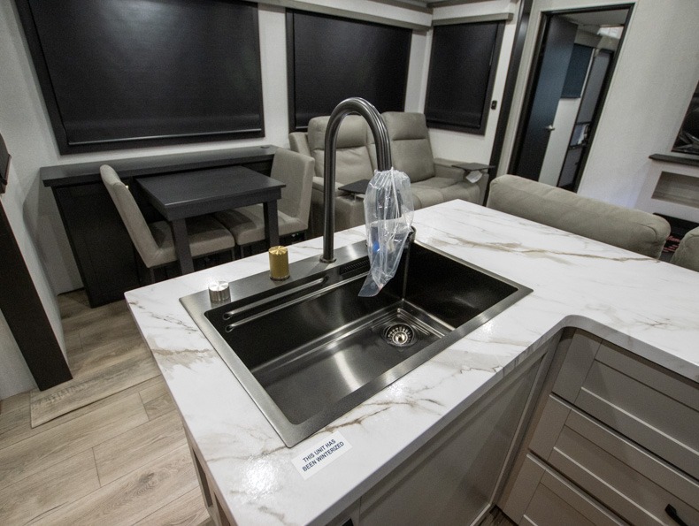 2026 Jayco Seismic 395, $ 156,947