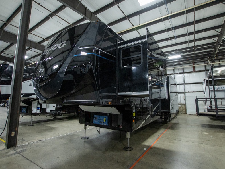 2026 Jayco Seismic 395, $ 156,947