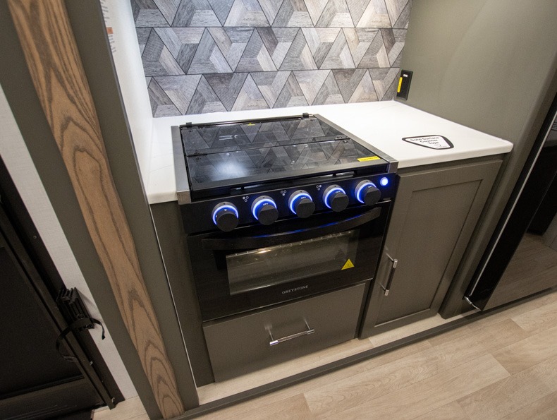 2026 Keystone Bullet Premium 330BKQ, $ 63,159