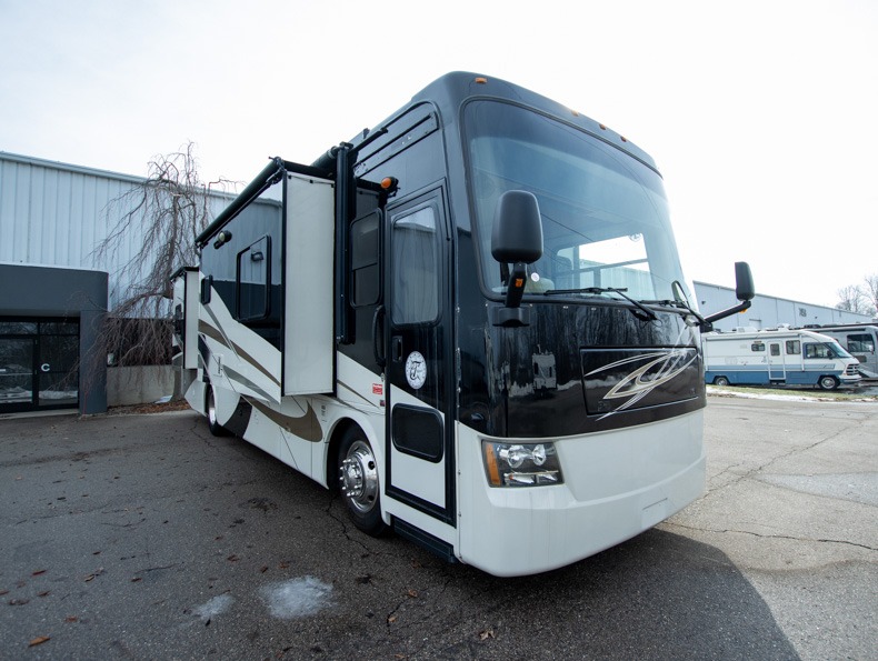 2010 Tiffin Motorhomes Allegro Red 36 QSA, $ 0