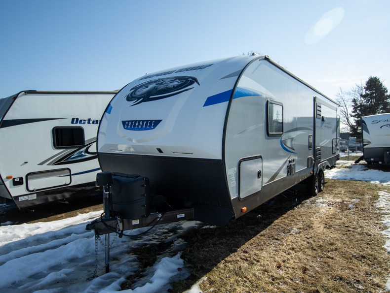 2020 Forest River Cherokee Alpha Wolf 26RL-L, $ 0