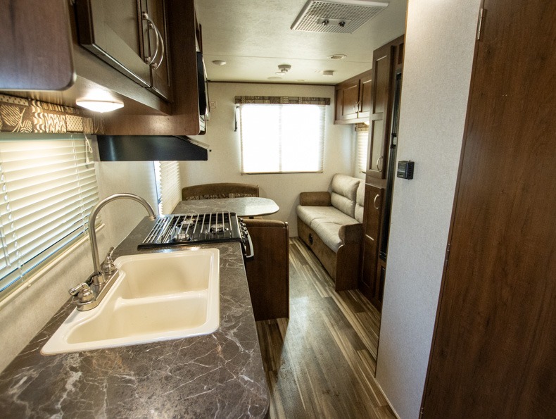 2017 Jayco Jay Flight SLX 212QBW, $ 0