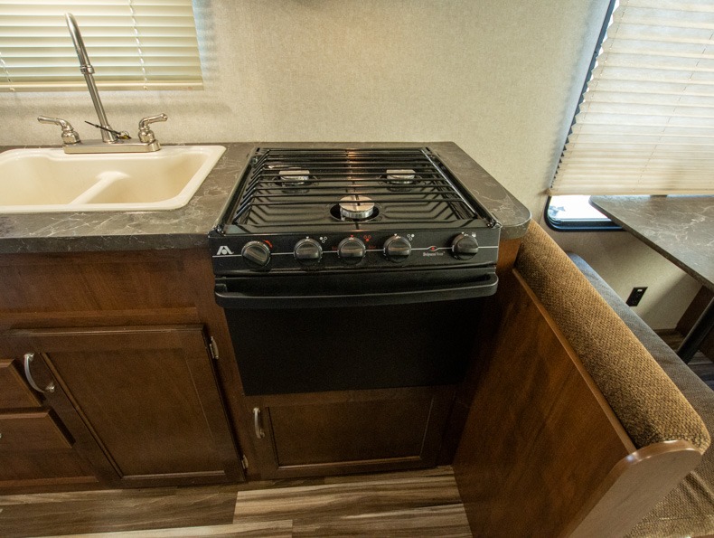 2017 Jayco Jay Flight SLX 212QBW, $ 0