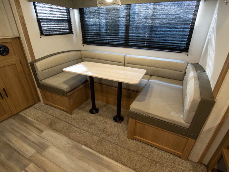 2023 Prime Time Manufacturing Avenger LE 25FLSLE, $ 0