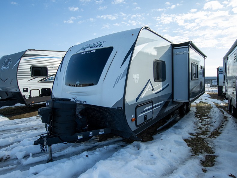 2020 Coachmen Apex Ultra Lite 251RBK, $ 0