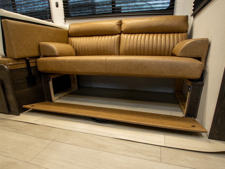 2026 CrossRoads Zinger 328SB, $ 0