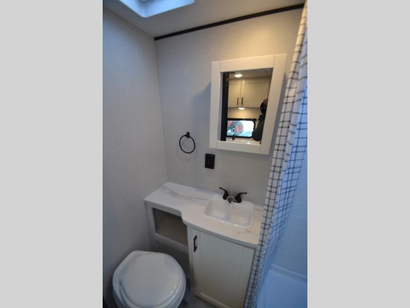 2026 Jayco Jay Flight SLX 210QB, $ 33,006